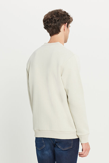 Standart Fit Normal Kesim İçi Polarlı Kolej Yaka Pamuklu Sweatshirt Bej Ceket resmi