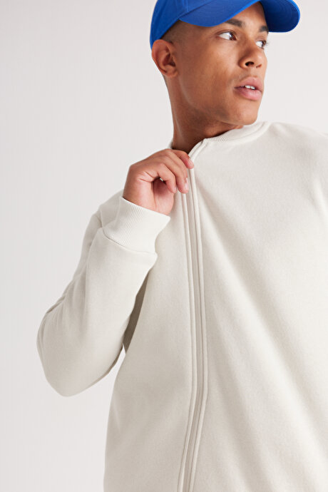 Standart Fit Normal Kesim İçi Polarlı Kolej Yaka Pamuklu Sweatshirt Bej Ceket resmi