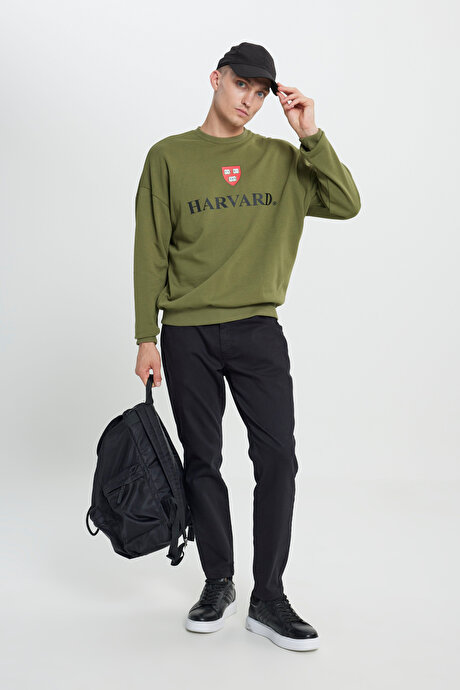 Oversize Fit Bol Kesim Harvard Lisanslı 3 İplik Pamuklu Bisiklet Yaka Haki Sweatshirt resmi