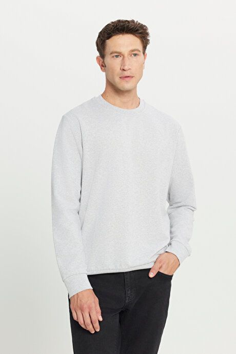Standart Fit Normal Kesim 2 İplik Recycle Pamuklu Bisiklet Yaka Gri Melanj Sweatshirt resmi