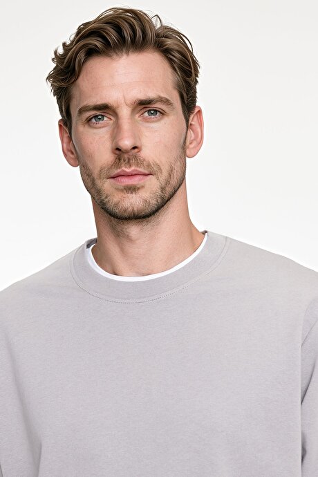 Pamuklu Standart Fit Normal Kesim 2 İplik Bisiklet Yaka Gri Sweatshirt resmi