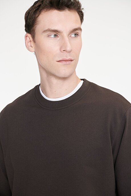Pamuklu Standart Fit Normal Kesim 2 İplik Bisiklet Yaka Kahverengi Sweatshirt resmi