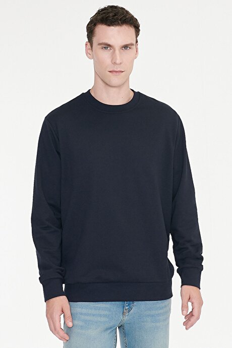 Pamuklu Standart Fit Normal Kesim 2 İplik Bisiklet Yaka Lacivert Sweatshirt resmi