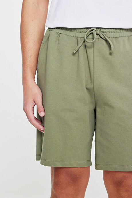 Pamuklu Rahat Nefes Alabilen 2 İplik Cepli Örme Standart Fit Haki Şort resmi