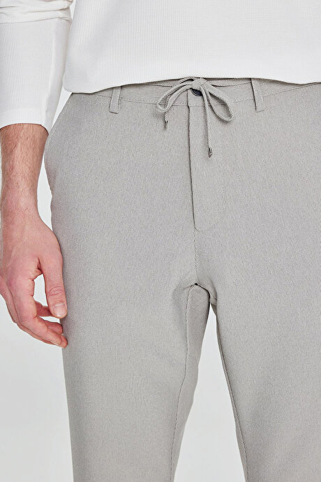 Slim Fit Dar Kesim Beli Bağlamalı Yan Cepli Casual Jogger Açık Yeşil Pantolon resmi