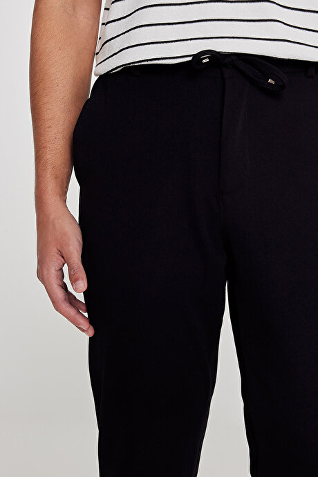 Slim Fit Dar Kesim Beli Bağlamalı Yan Cepli Casual Jogger Siyah Pantolon resmi