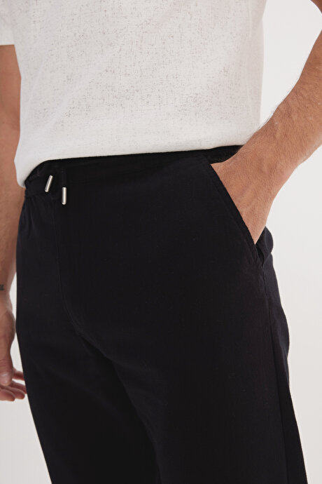 %100 Pamuk Slim Fit Dar Kesim Beli Bağlamalı Yan Cepli Siyah Pantolon resmi