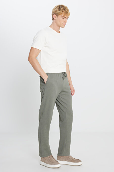 Pamuklu Standart Fit Normal Kesim Beli Lastikli Diagonal Desenli Örme Haki Örme Pantolon resmi