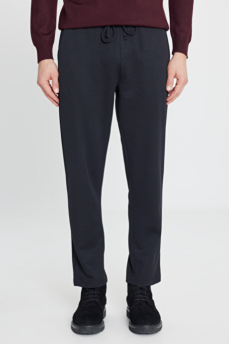 Pamuklu Standart Fit Normal Kesim Beli Lastikli Diagonal Desenli Örme Siyah Örme Pantolon resmi