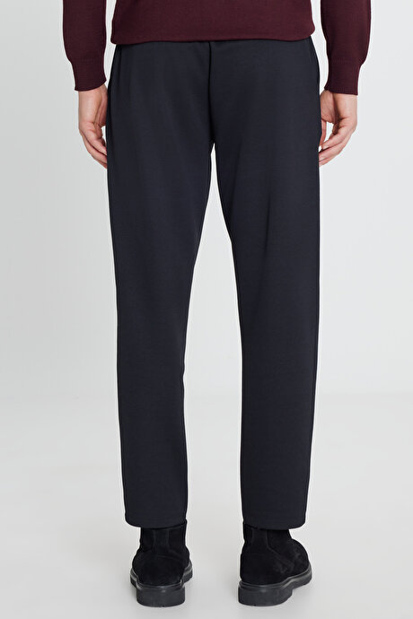 Pamuklu Standart Fit Normal Kesim Beli Lastikli Diagonal Desenli Örme Siyah Örme Pantolon resmi