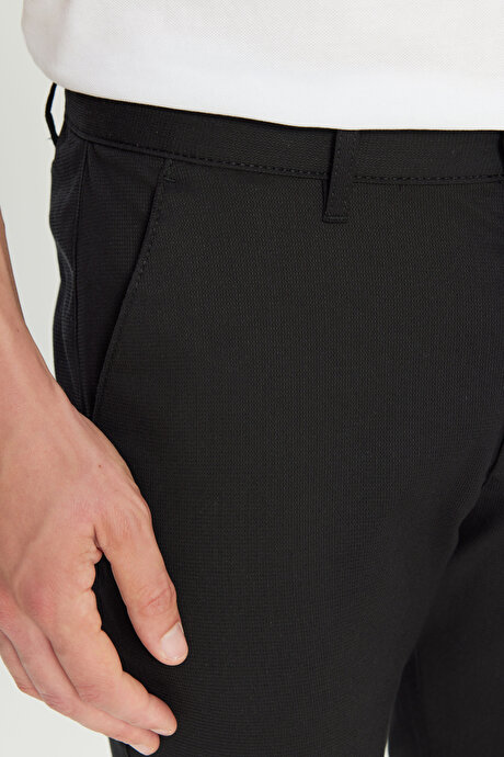 Pamuklu Slim Fit Dar Kesim Armürlü Yan Cepli Casual Siyah Pantolon resmi