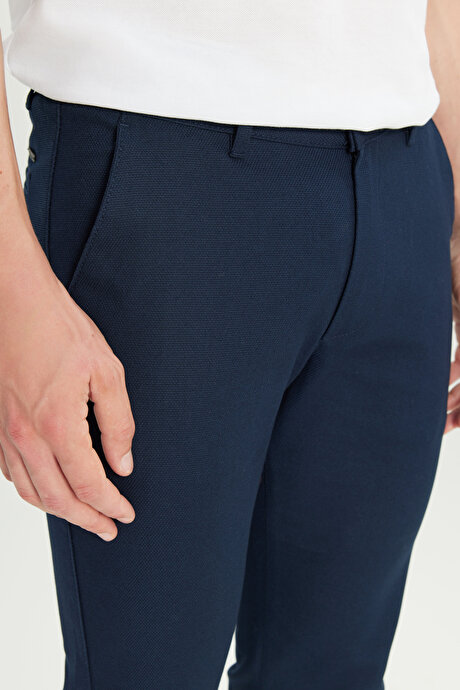 Pamuklu Slim Fit Dar Kesim Yan Cepli Armürlü Casual Lacivert Pantolon resmi