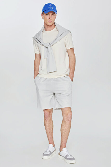 Pamuklu Standart Fit Normal Kesim Beli Bağlamalı Yan Cepli Örme Gri Şort resmi