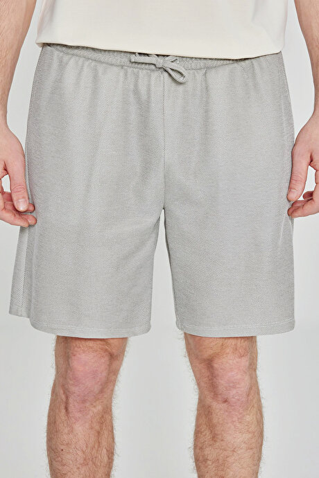 Pamuklu Standart Fit Normal Kesim Beli Bağlamalı Yan Cepli Örme Haki Şort resmi