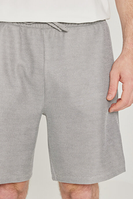 Pamuklu Standart Fit Normal Kesim Beli Bağlamalı Yan Cepli Örme Siyah Şort resmi