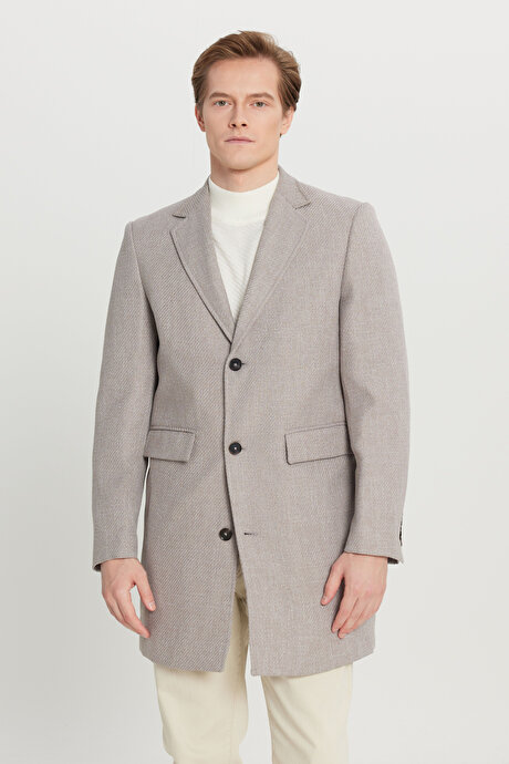 Standart Fit Normal Kesim Mono Yaka Armürlü Kapak Cepli Bej Palto resmi