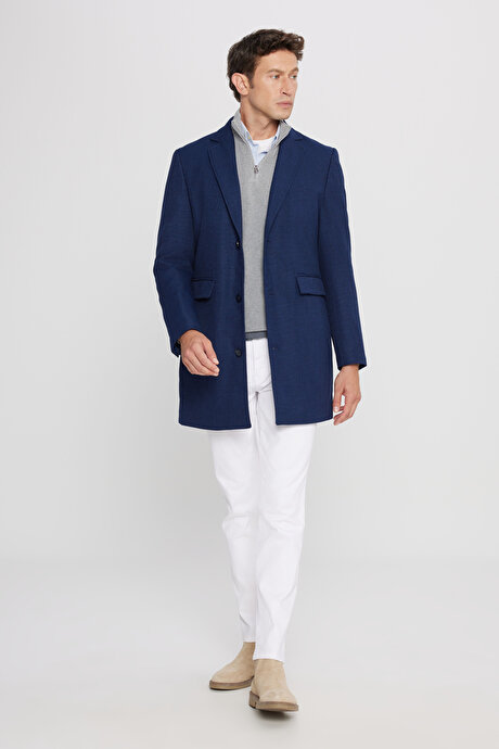 Standart Fit Normal Kesim Mono Yaka Armürlü Kapak Cepli Lacivert Palto resmi