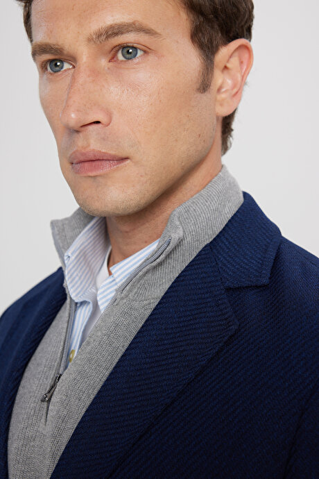 Standart Fit Normal Kesim Mono Yaka Armürlü Kapak Cepli Lacivert Palto resmi