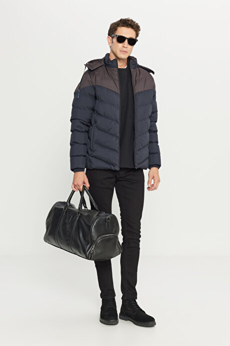 Standart Fit Normal Kesim Dik Yaka Kapüşonlu Yan Cepli Lacivert-Kahverengi Kaban resmi