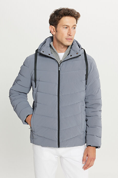 Standart Fit Normal Kesim Dik Yaka Kapüşonlu Yan Cepli Gri Kaban resmi