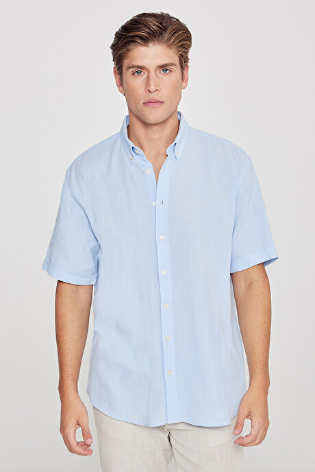 %100 Pamuk Comfort Fit Rahat Kesim Düğmeli Gömlek Yaka Armürlü Açık Mavi Gömlek resmi