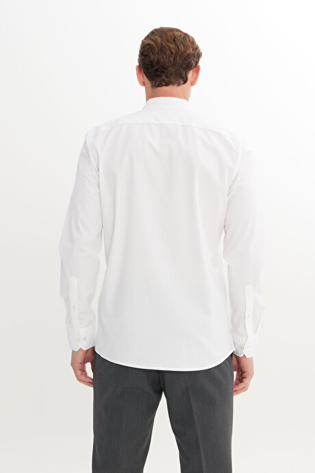 %100 Pamuk Tailored Slim Fit Dar Kesim Düğmeli Yaka Beyaz Gömlek resmi