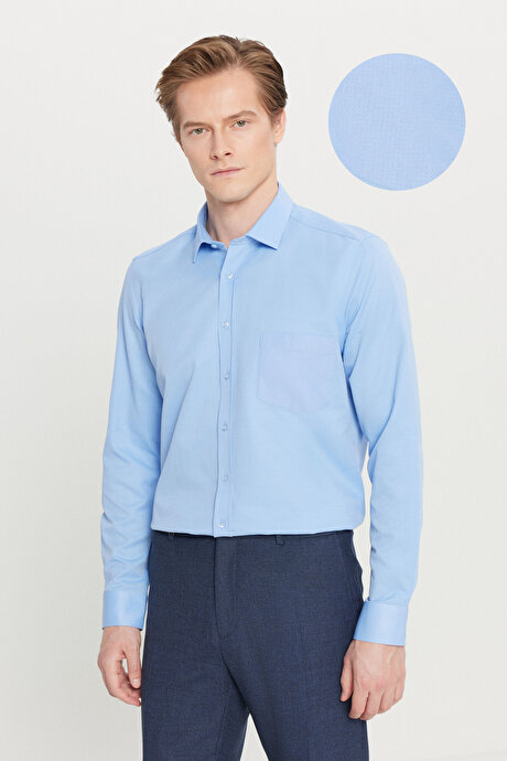 Pamuklu Tailored Slim Fit Dar Kesim Klasik Yaka Armürlü Cepli Açık Mavi Gömlek resmi