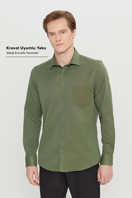 Pamuklu Tailored Slim Fit Dar Kesim Klasik Yaka Armürlü Cepli Haki Gömlek resmi