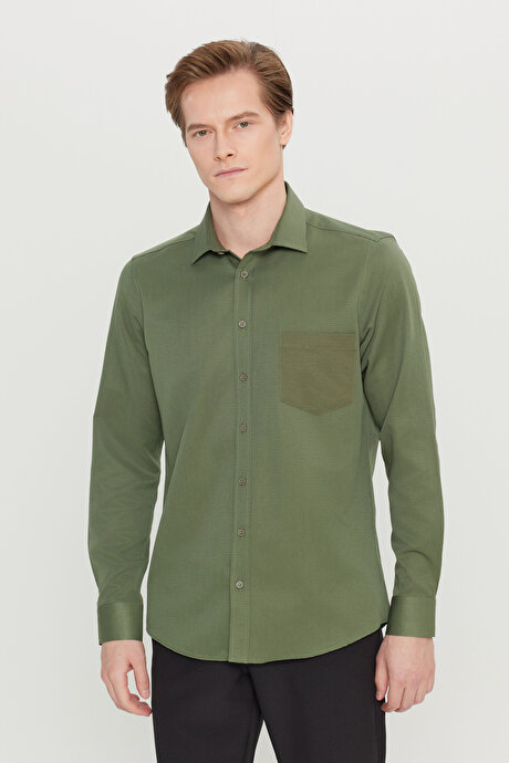 Pamuklu Tailored Slim Fit Dar Kesim Klasik Yaka Armürlü Cepli Haki Gömlek resmi