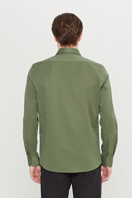 Pamuklu Tailored Slim Fit Dar Kesim Klasik Yaka Armürlü Cepli Haki Gömlek resmi