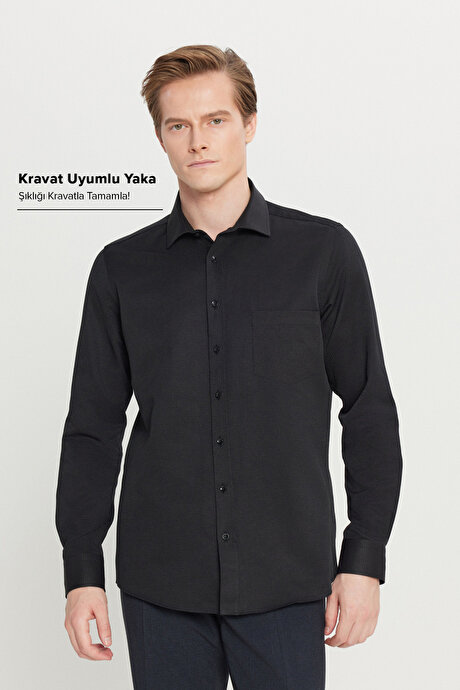 Pamuklu Tailored Slim Fit Dar Kesim Klasik Yaka Armürlü Cepli Siyah Gömlek resmi