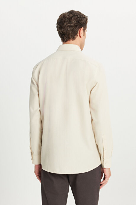 Tailored Slim Fit Dar Kesim Küçük İtalyan Yaka Armürlü Oxford Bej Gömlek resmi