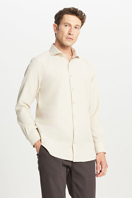 Tailored Slim Fit Dar Kesim Küçük İtalyan Yaka Armürlü Oxford Bej Gömlek resmi