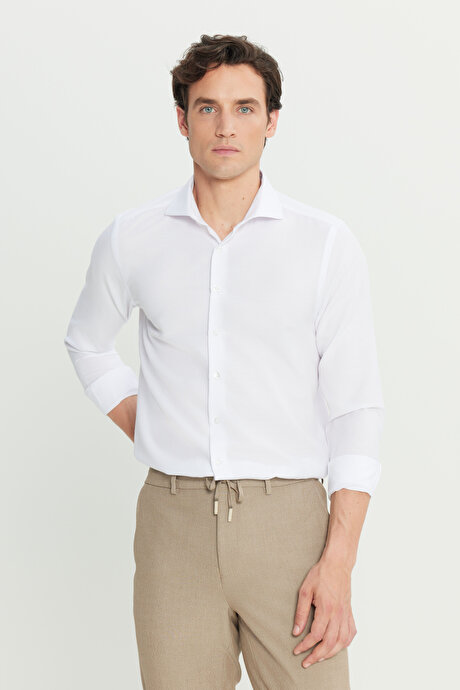 Tailored Slim Fit Dar Kesim Küçük İtalyan Yaka Armürlü Oxford Beyaz Gömlek resmi
