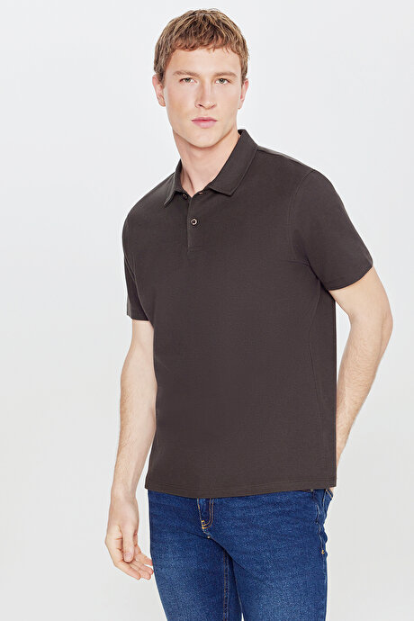 %100 Pamuk Slim Fit Dar Kesim Polo Yaka Jakarlı Triko Acı Kahve Tişört resmi