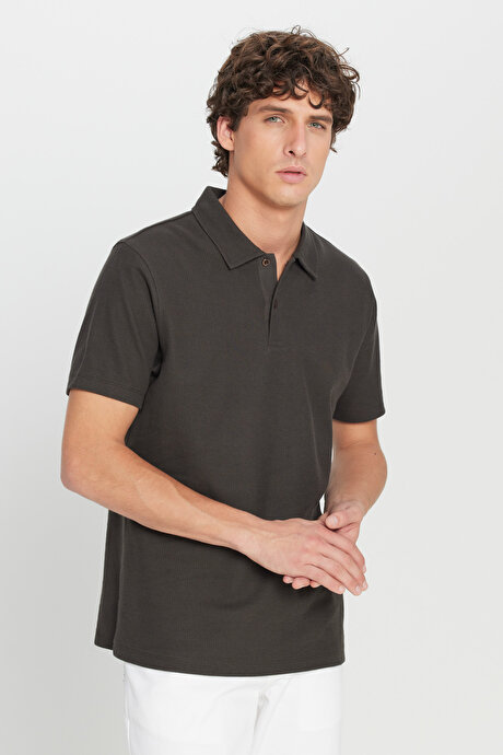%100 Pamuk Slim Fit Dar Kesim Polo Yaka Jakarlı Triko Acı Kahve Tişört resmi