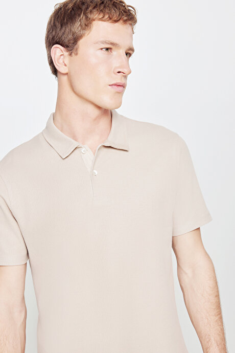 %100 Pamuk Slim Fit Dar Kesim Polo Yaka Jakarlı Triko Bej Tişört resmi