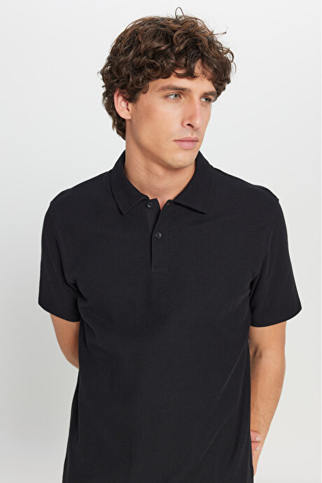 %100 Pamuk Slim Fit Dar Kesim Polo Yaka Jakarlı Triko Siyah Tişört resmi
