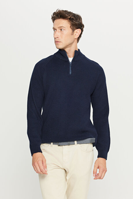 Standart Fit Normal Kesim Bato Yaka Triko Lacivert Kazak resmi