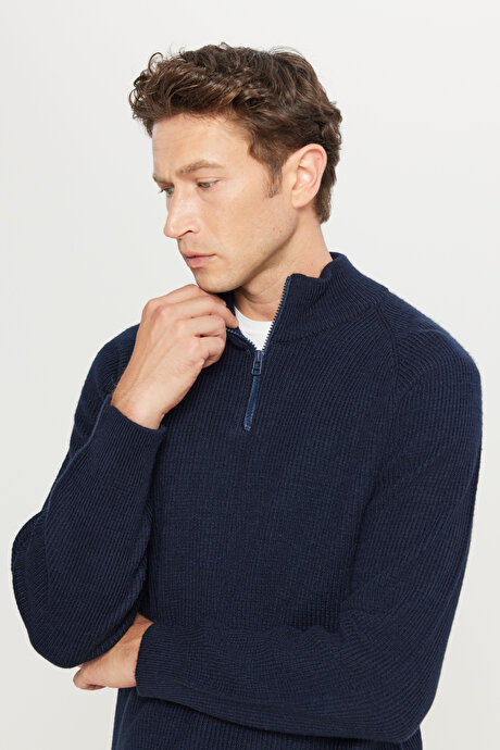 Standart Fit Normal Kesim Bato Yaka Triko Lacivert Kazak resmi