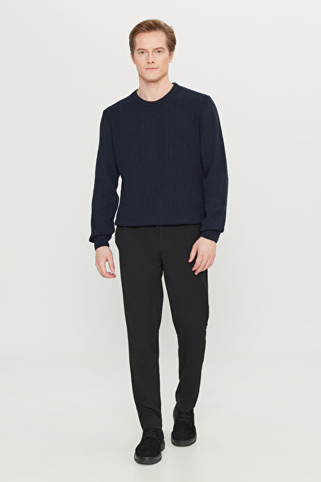 Pamuklu Standart Fit Normal Kesim Bisiklet Yaka Jakarlı Triko Lacivert Kazak resmi