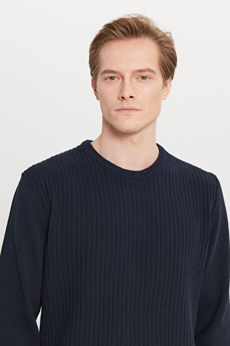 Pamuklu Standart Fit Normal Kesim Bisiklet Yaka Jakarlı Triko Lacivert Kazak resmi