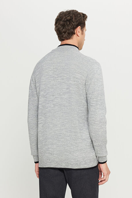 Standart Fit Normal Kesim Dik Yaka Triko Gri Melanj Triko Ceket resmi