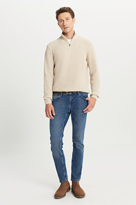 Pamuklu Standart Fit Normal Kesim Bato Yaka Jakarlı Triko Açık Bej Kazak resmi