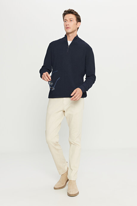 Pamuklu Standart Fit Normal Kesim Bato Yaka Jakarlı Triko Lacivert Kazak resmi