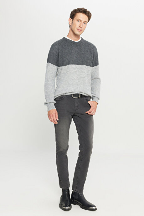 Standart Fit Normal Kesim Bisiklet Yaka Jakarlı Triko Antrasit-Melanj Kazak resmi