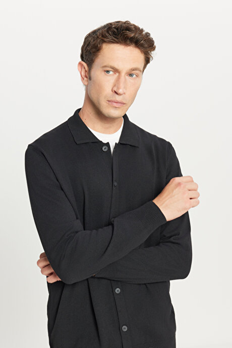 Pamuklu Standart Fit Normal Kesim Gömlek Yaka Triko Siyah Tişört resmi