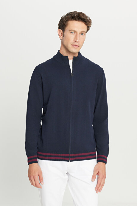 Pamuklu Standart Fit Normal Kesim Dik Yaka Triko Lacivert Triko Ceket resmi