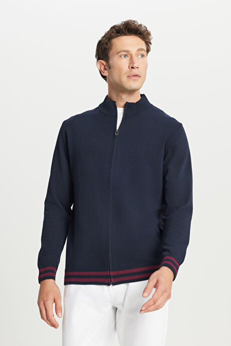 Pamuklu Standart Fit Normal Kesim Dik Yaka Triko Lacivert Triko Ceket resmi