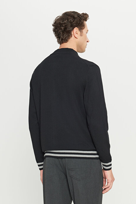 Pamuklu Standart Fit Normal Kesim Dik Yaka Triko Siyah Triko Ceket resmi